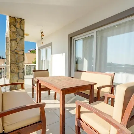Villa Beyaz 1 *